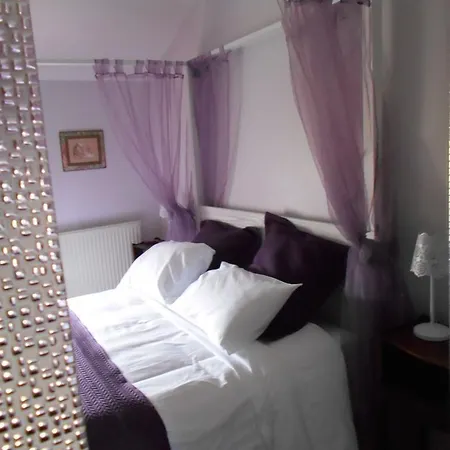Le Domaine Des Possibles Bed & Breakfast *